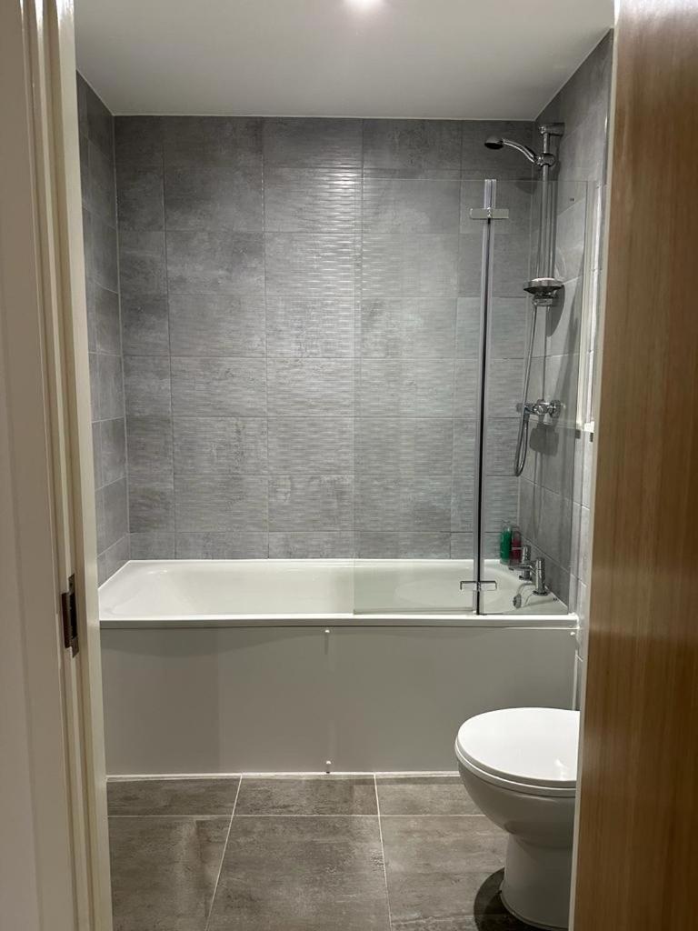Manchester Old Trafford Studio Apartment Exterior photo